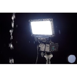 AKURAT ULA-1 - water resistant on-camera light